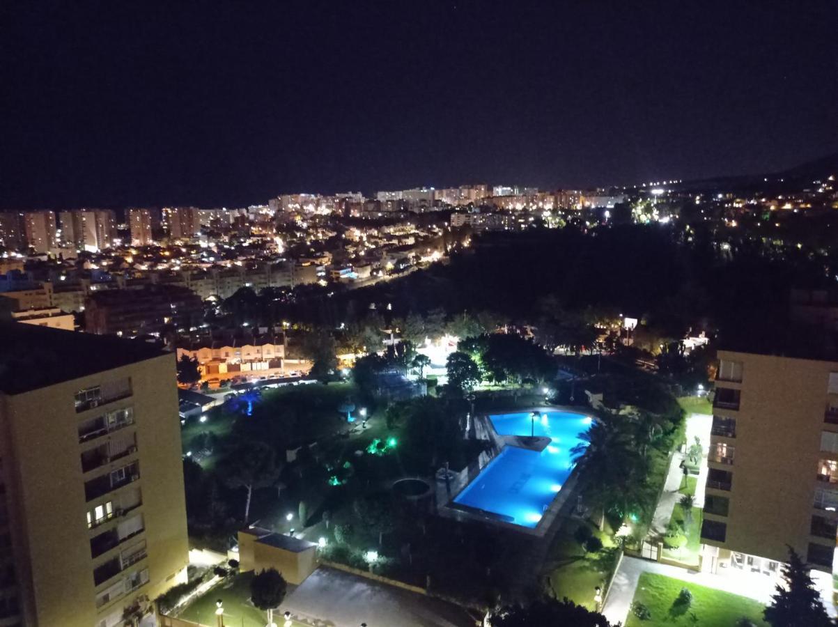 Estudio En La Colina Zona Playamar Torremolinos Exteriör bild