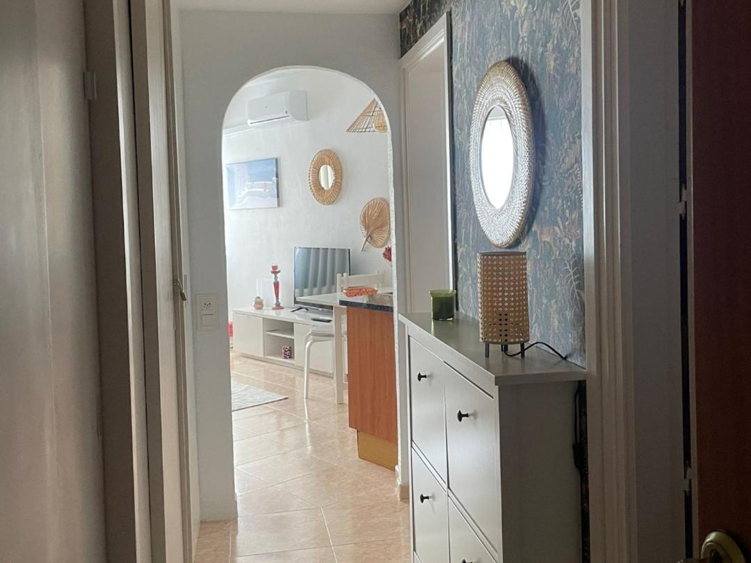 Estudio En La Colina Zona Playamar Torremolinos Exteriör bild